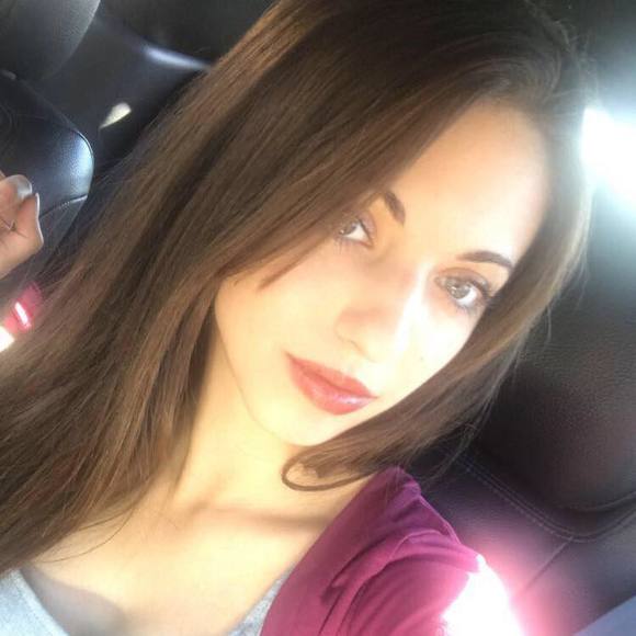 Meet your Posher, Connie - Picture 1 of 1